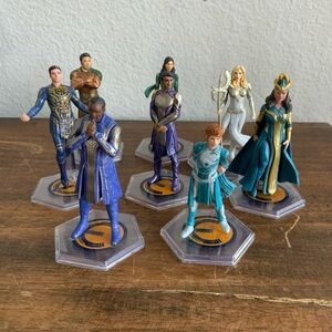 Disney Marvel Eternals Deluxe 8 Figure Playset – Action Figures